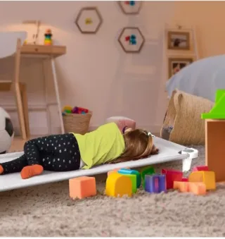 Cuna desmontable para descanso infantil