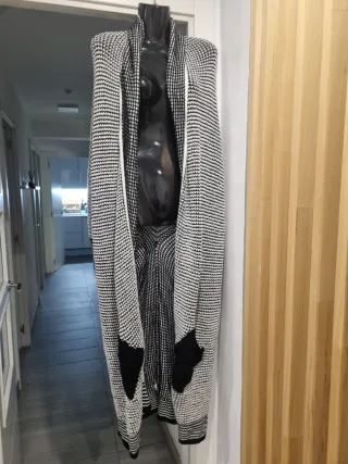 Gabardina Vintage Negra y Blanca Talla Única