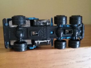 Camiones Guisval y Majorette (Mercedes)