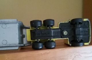 Camiones Guisval y Majorette (Mercedes)