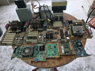 Componentes PC: Placas, Discos Duros y Más