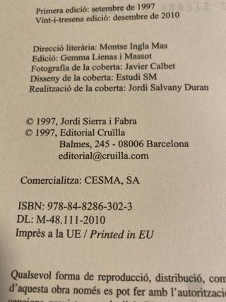 Camps de maduixes (Alerta roja) (Catalan Edition)