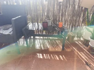 Sillones y mesa de terraza mimbre gris