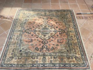 Alfombra de lana beige y rosa