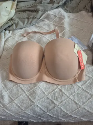 Sujetador nuevo sin tirantes push-up beige