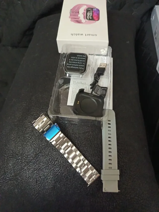 Reloj inteligente con correas intercambiables