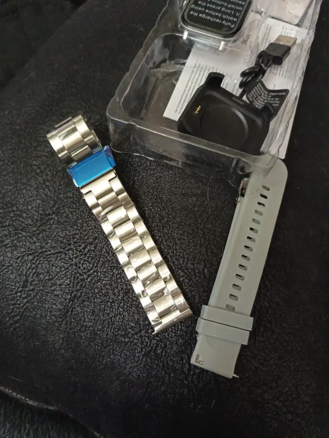 Reloj inteligente con correas intercambiables