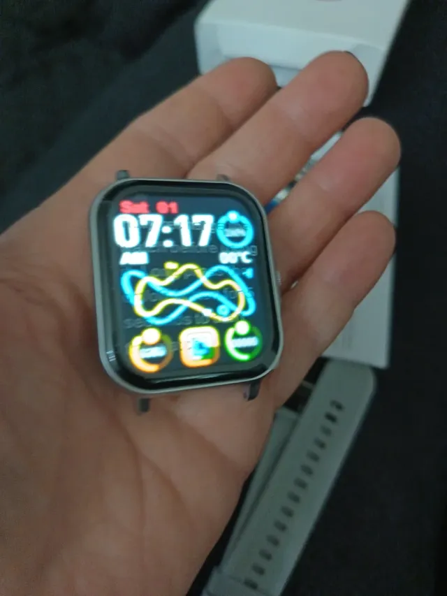 Reloj inteligente con correas intercambiables