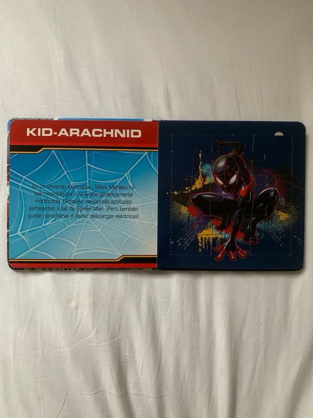 Libro Puzzle Spiderman Marvel