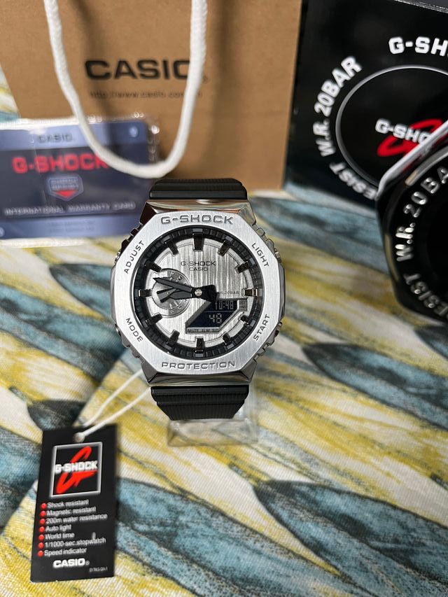 Casio G-Shock Plateado Correa Goma