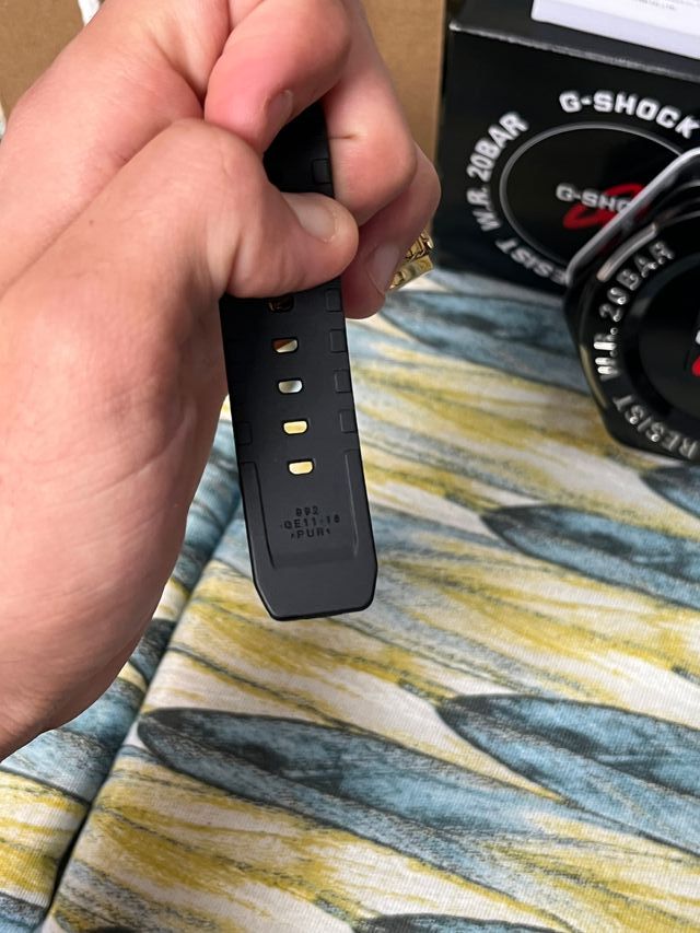 Casio G-Shock Plateado Correa Goma