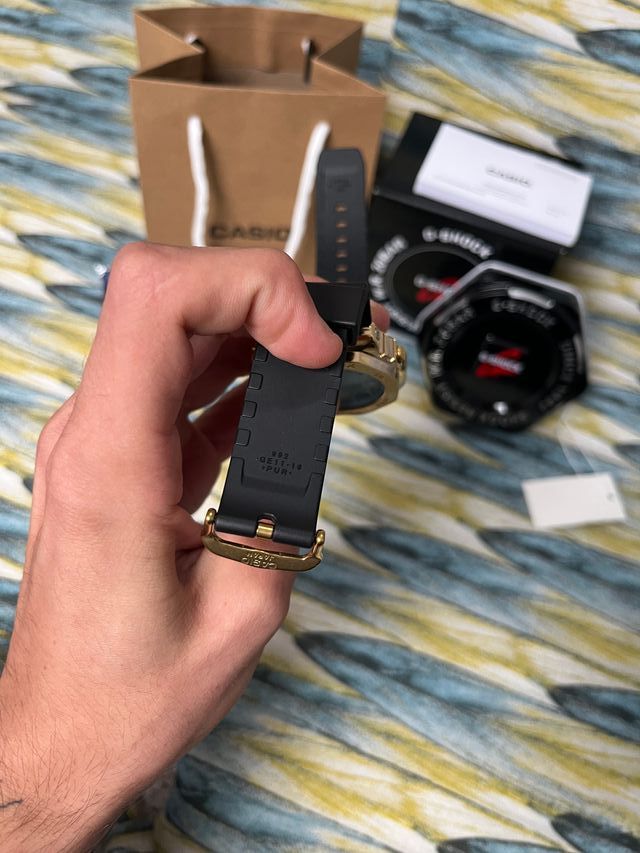 Casio G-Shock Plateado Correa Goma