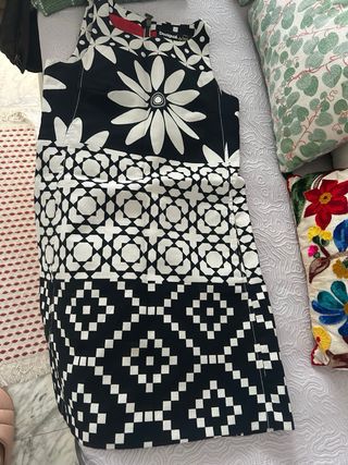 Vestido Desigual Negro y Blanco