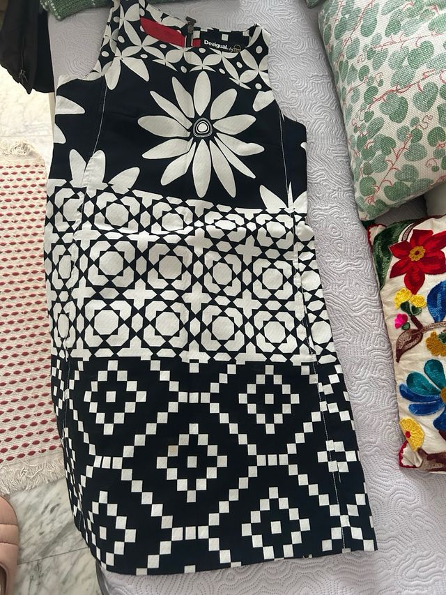 Vestido Desigual Negro y Blanco