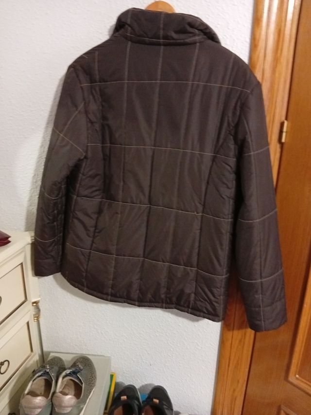 Cazadora acolchada mujer marrón