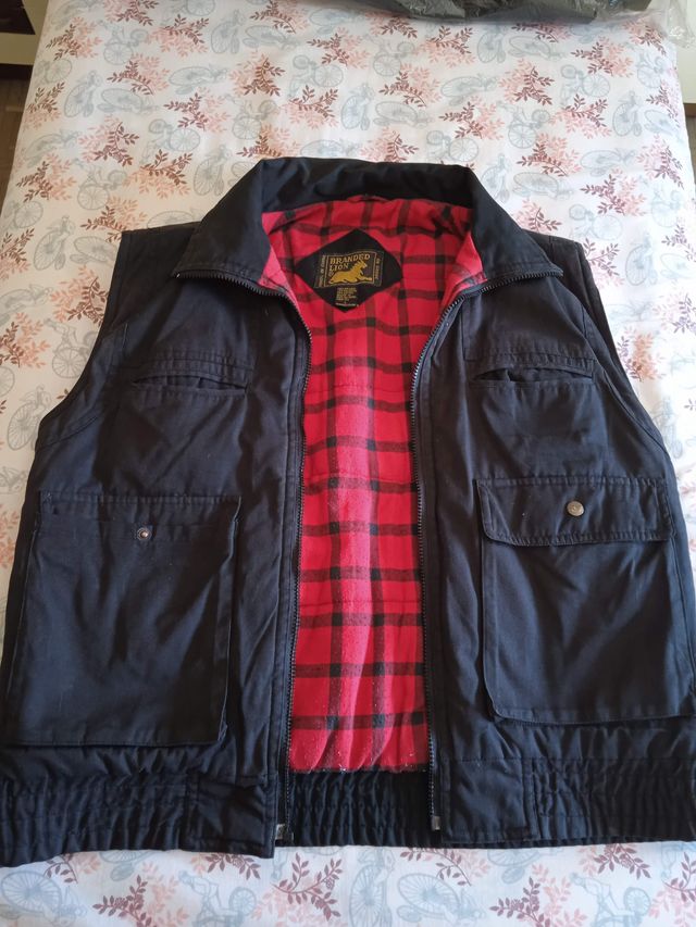 Chaleco Branded Lion