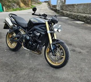 Triumph Street Triple 2008