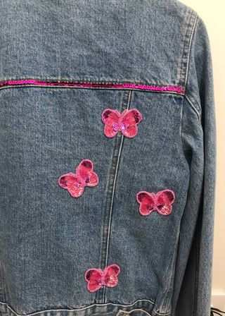 Cazadora vaquera con lentejuelas