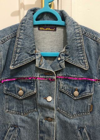 Cazadora vaquera con lentejuelas