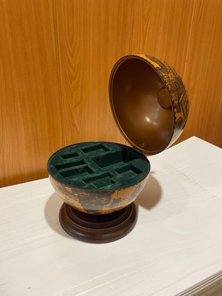 Globo terráqueo con juegos