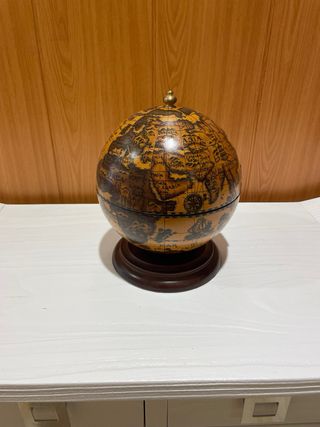 Globo terráqueo con juegos