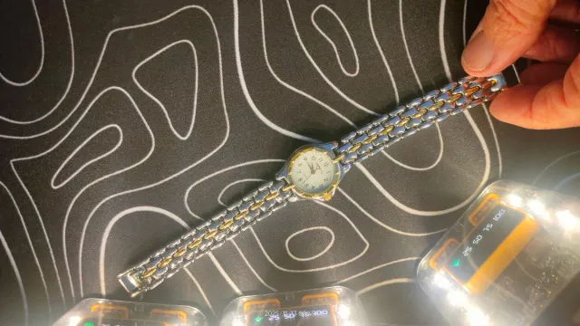 Reloj Geneva de pulsera bicolor