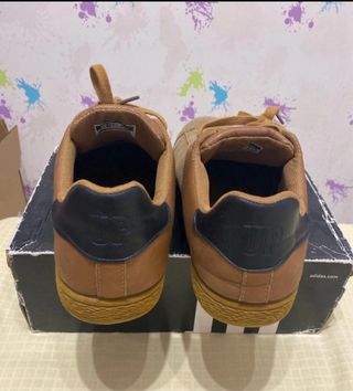 Adidas Talla 46 Zapatillas Marrones y Negras