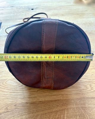 Mochila artesanal de piel