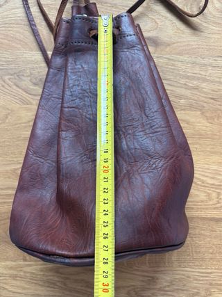 Mochila artesanal de piel