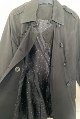 Gabardina corta negra