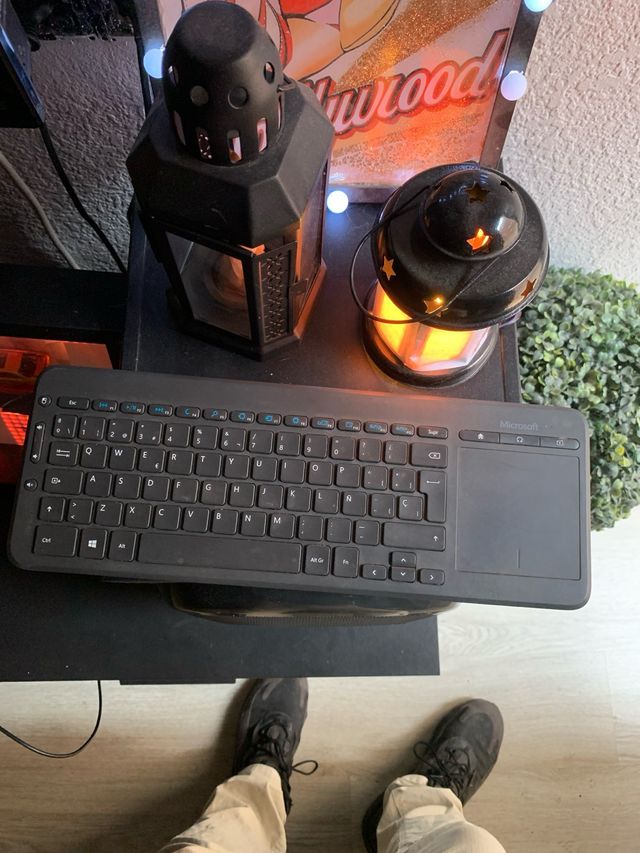 Teclado Microsoft con Touchpad Negro