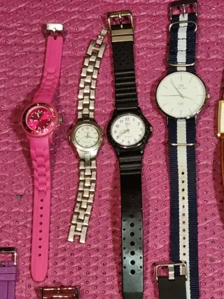 Lote 26 Relojes Variados