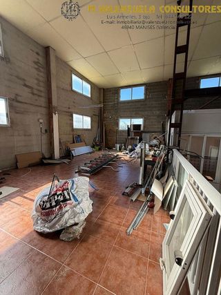 Nave industrial en venta en El Carmen en Manises
