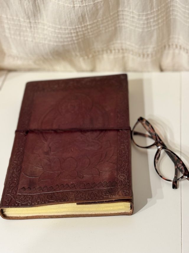 Quaderno artigianale in pelle e carta di riso