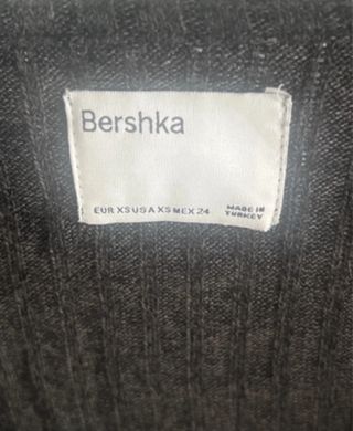 Jersey Bershka corto cruzado negro talla única