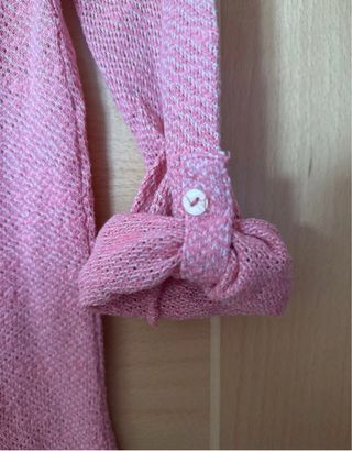 Jersey Bershka rosa con detalles