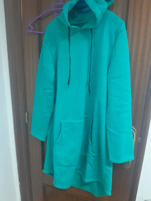 Vestido Sudadera Rojo y otro verde