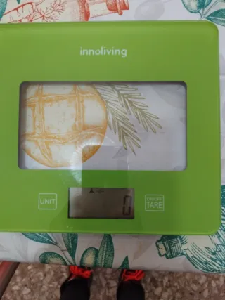 Bilancia da cucina Innoliving verde