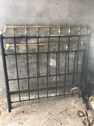 Cama antigua hierro forjado y latón 135