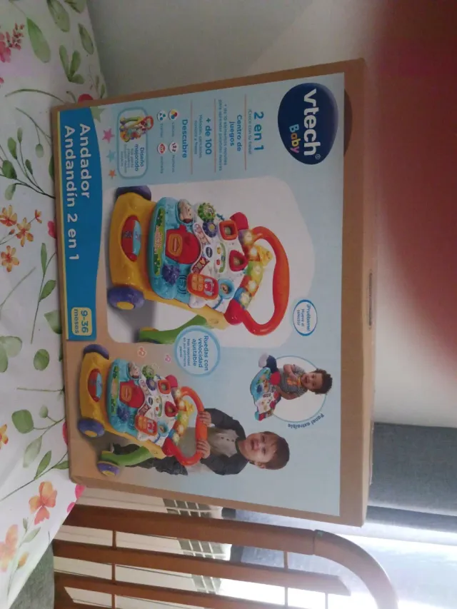 Andador Centro de Juegos Vtech 2 en 1 sin estrenar