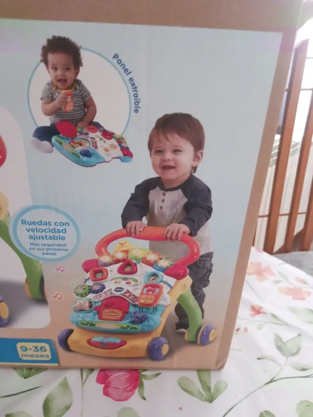 Andador Centro de Juegos Vtech 2 en 1 sin estrenar