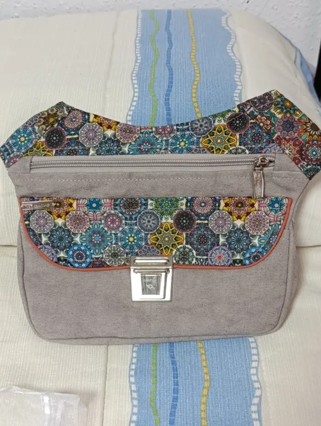 Riñonera Caomka Gris Multicolor