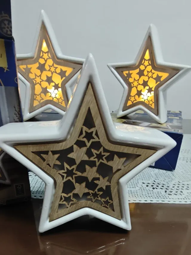 Adorno Navideño Estrella LED Madera y Cerámica