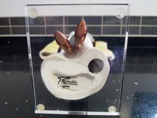 Figura Porcelana mujer elegante