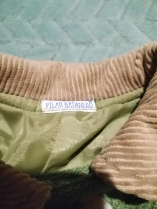 Abrigo niña verde de Pilar Batanero talla 3