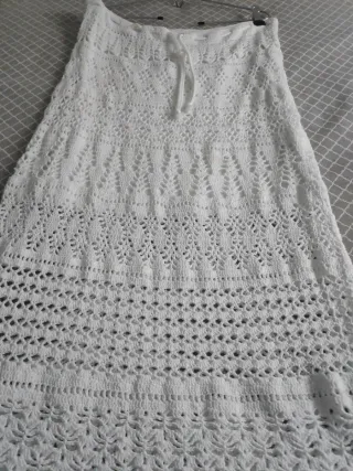 Falda larga ganchillo blanca hecha a mano