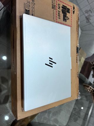 HP EliteBook 645 G11 Portátil Plata