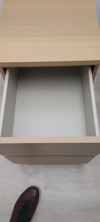 Comodino IKEA Malm beige