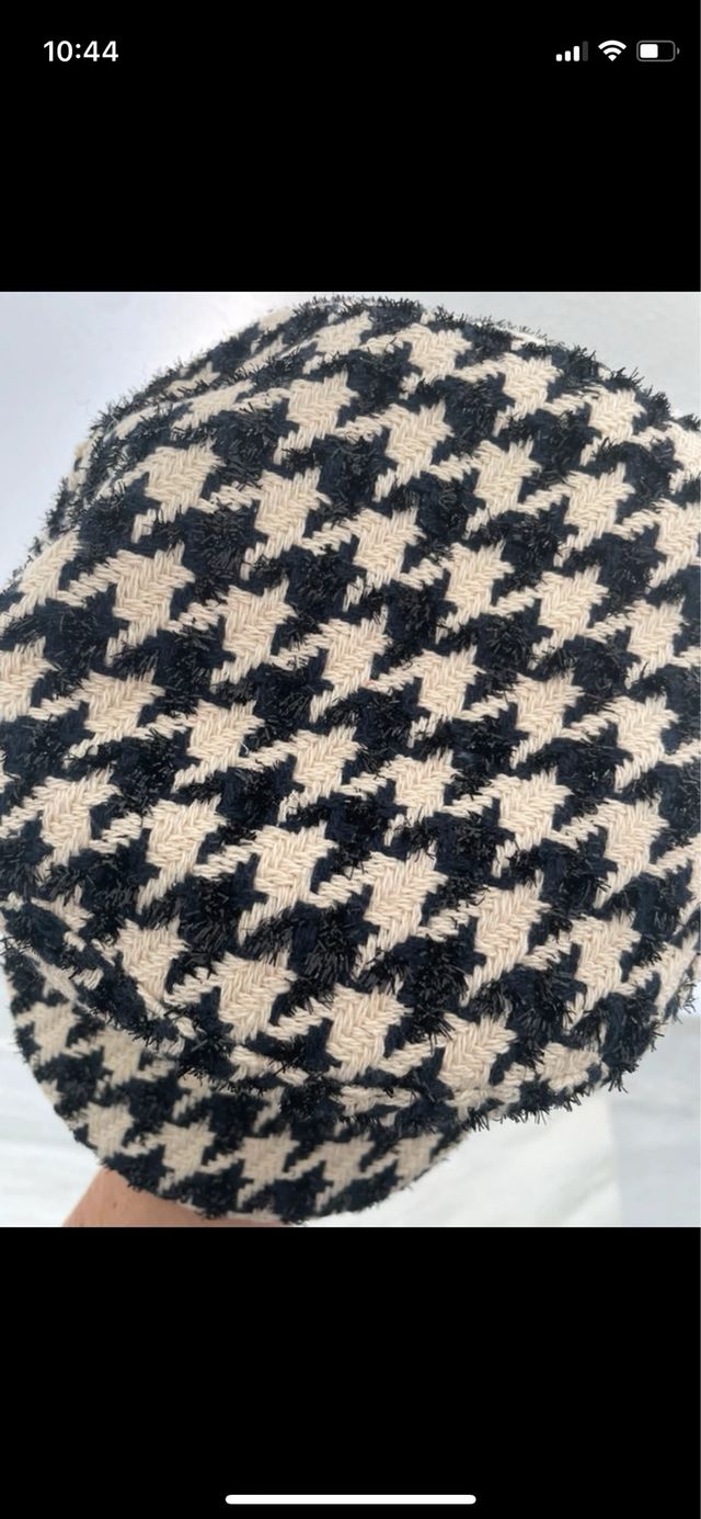 Boina de cuadros beige y negra