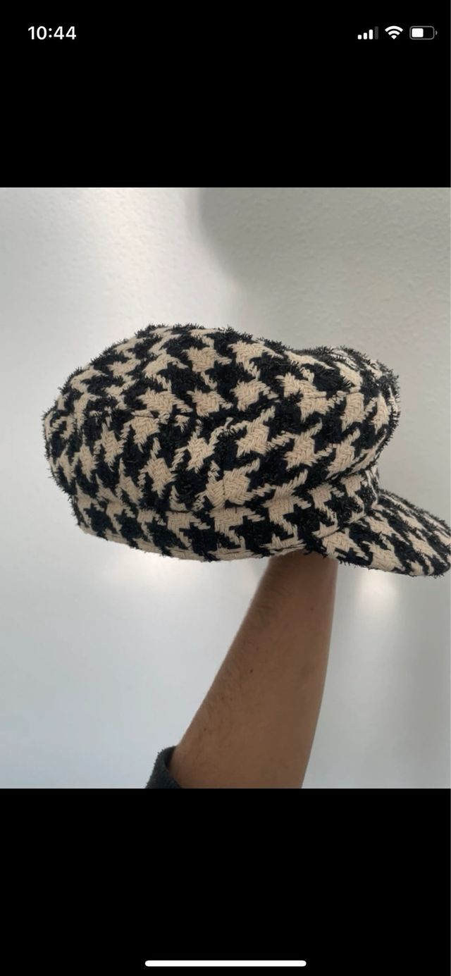 Boina de cuadros beige y negra